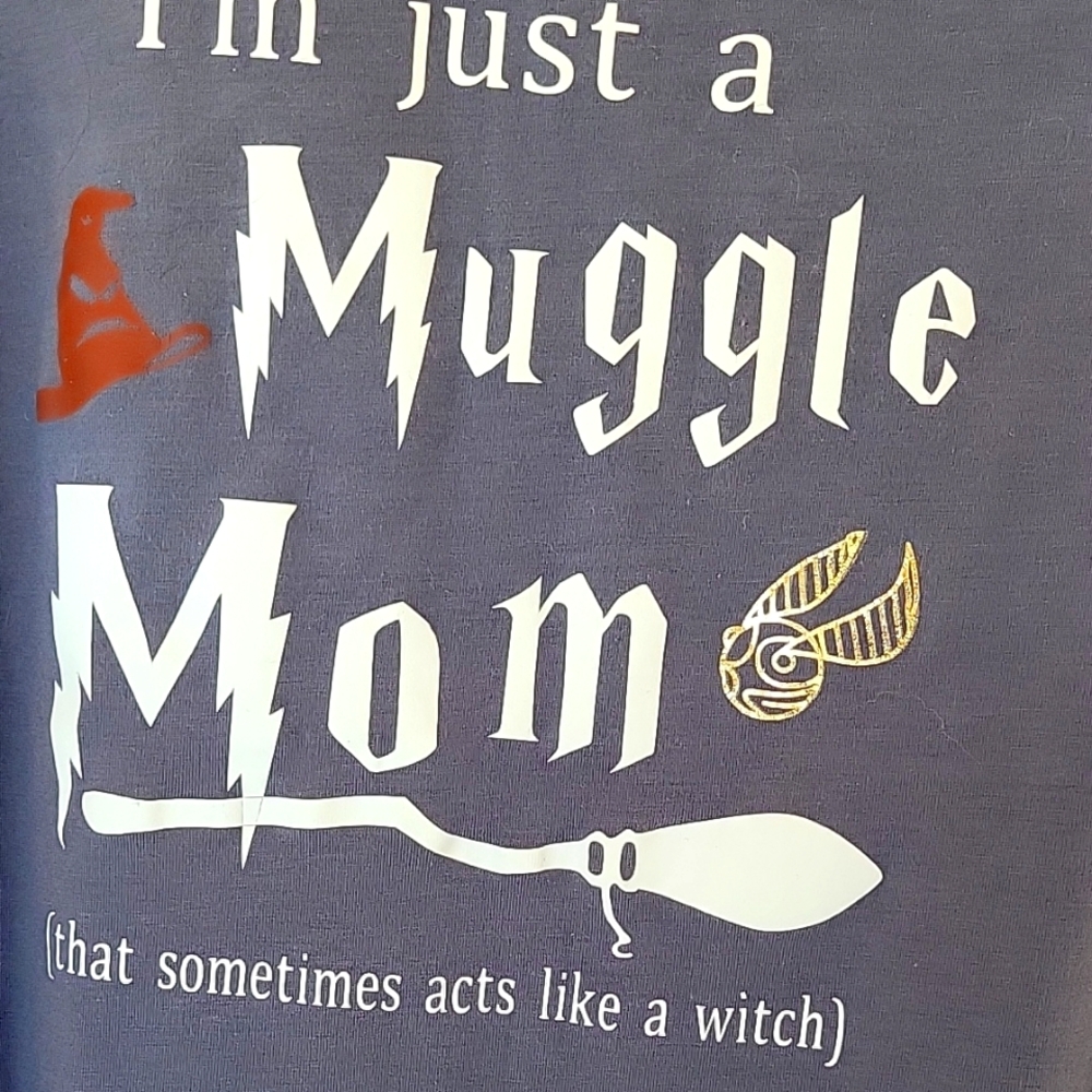 Muggle Mom Graphic Tee Shirt Sz L 11 13OBO